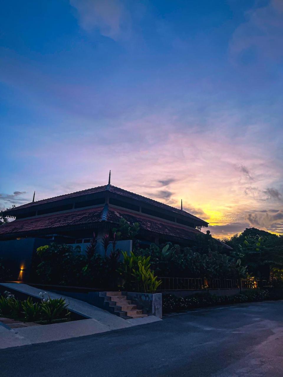 Royale Riviera Resort Private Pool Villas Pantai Cenang  Exterior foto